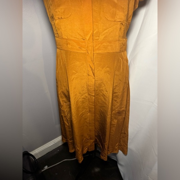 BROADWAY AND BROOME SAFARI DRESS 100% silk - Picture 4 of 8